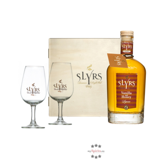 Slyrs Whisky: Geschenkbox Otakir mit 0,7 l Whisky-Likör Vanilla & Honey und 2 Slyrs Gläsern / 30 % vol. / 0,7 Liter-Flasche in Holzkiste 