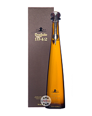 Don Julio 1942 Tequila / 38 % Vol. / 0,7 Liter-Flasche im Karton