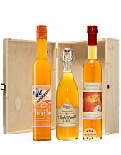 Prinz Geschenkset Heiße Wintertage: Bratapfel-, Apfelstrudel- & Heiße Marille-Likör / 16 % Vol. / 3 x 0,5 Liter-Flasche in Prinz-Holzschatulle