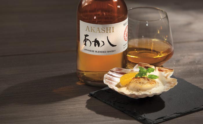 Japanischer Whisky: Akashi Japanese Blended Whisky Food Pairing mit Muschel