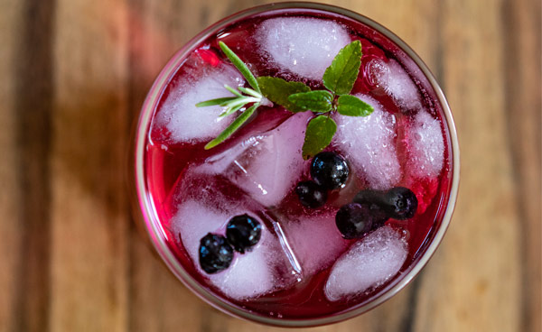 Cocktails mit Beeren