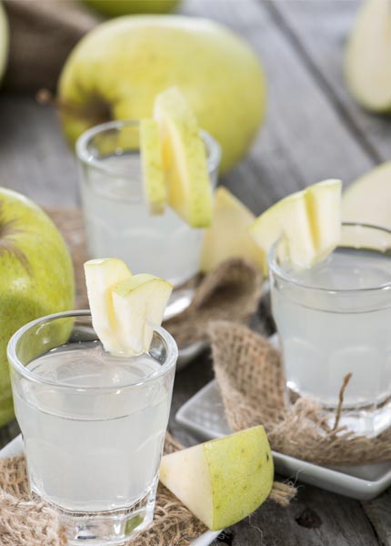 Auch grüner Äpfel eignet sich hervorragend als Apfellikör